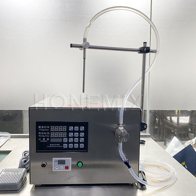 Máquinas de llenado de líquido de banco robusto de acero inoxidable semiautomáticas