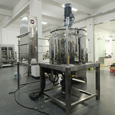 Máquina de mezcla de líquidos de detergente móvil