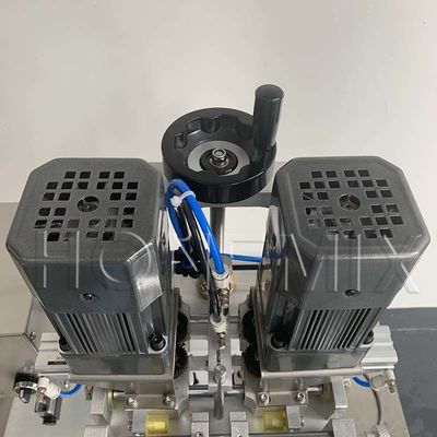Máquina semiautomática de tapa de botellas de pulverización de 80W 220V / 50Hz de voltaje