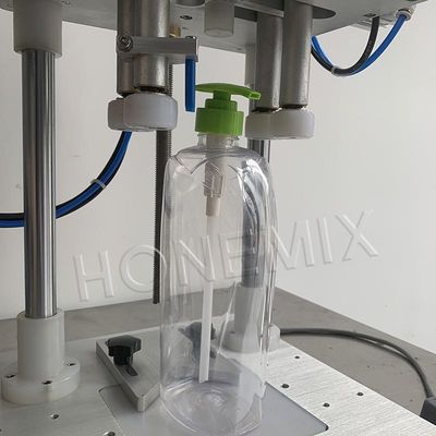 Máquina semiautomática de tapa de botellas de pulverización de 80W 220V / 50Hz de voltaje