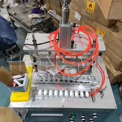 Máquina automática para quitar el molde de lápiz labial 10 agujeros Máquina para quitar el lápiz labial