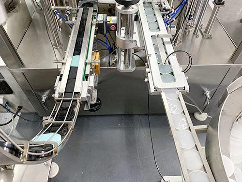 Máquina automática de llenado de cremas cosméticas